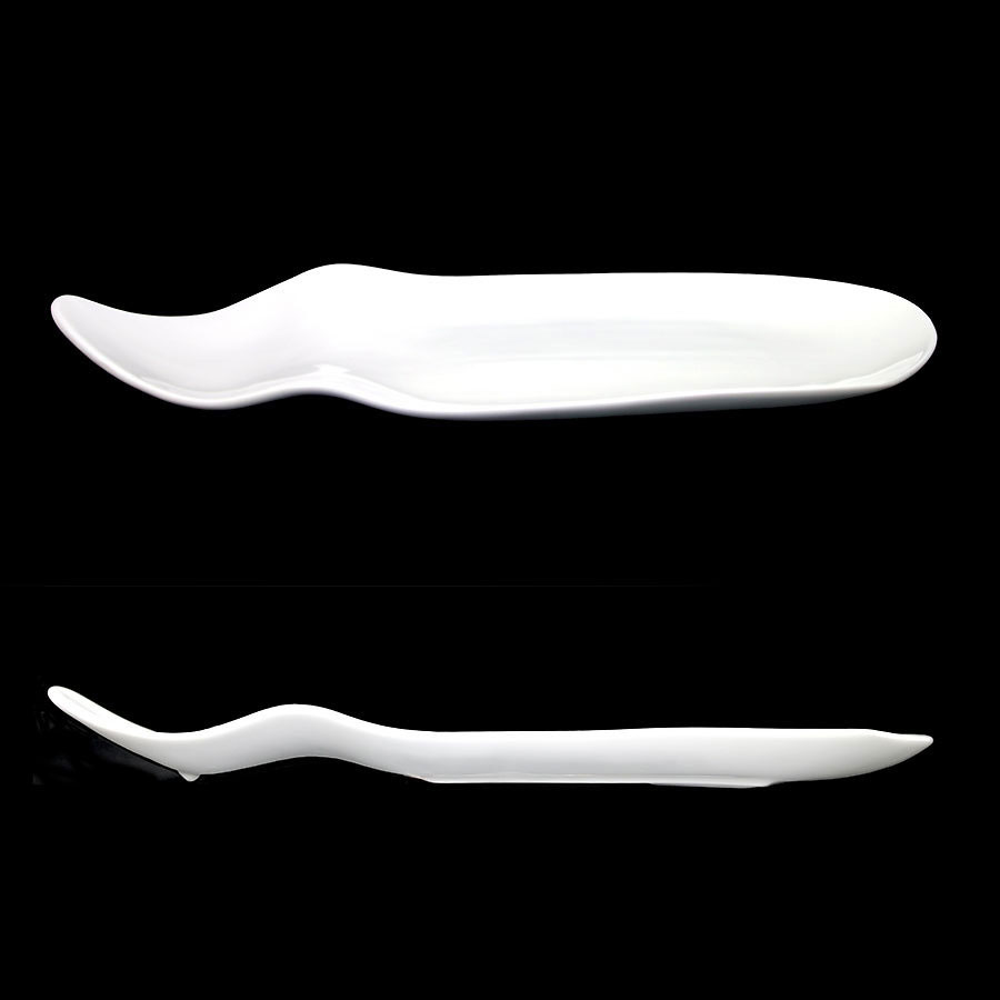 Crème Futuriste Plate 34cm x 18cm 1 Crème Futuriste Plate 34cm x 18cm