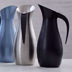 Nuance Water Jug With Removable Ice Rack.