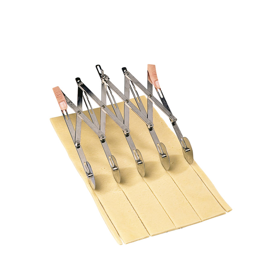 Extendable Dough Cutter 51cm 1 Extendable Dough Cutter 51cm