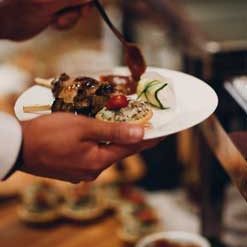 Table Service & Buffet
